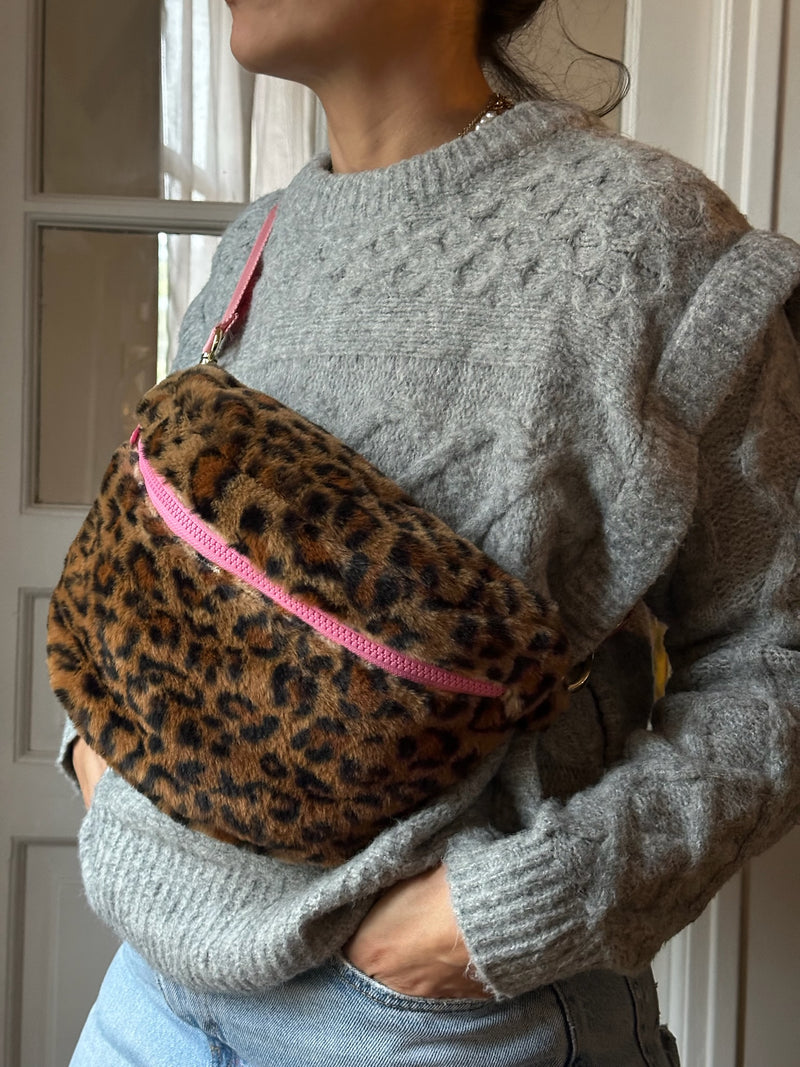 PEONIES | XL Leopard Fluffy BySoBumBag *vegan-friendly*