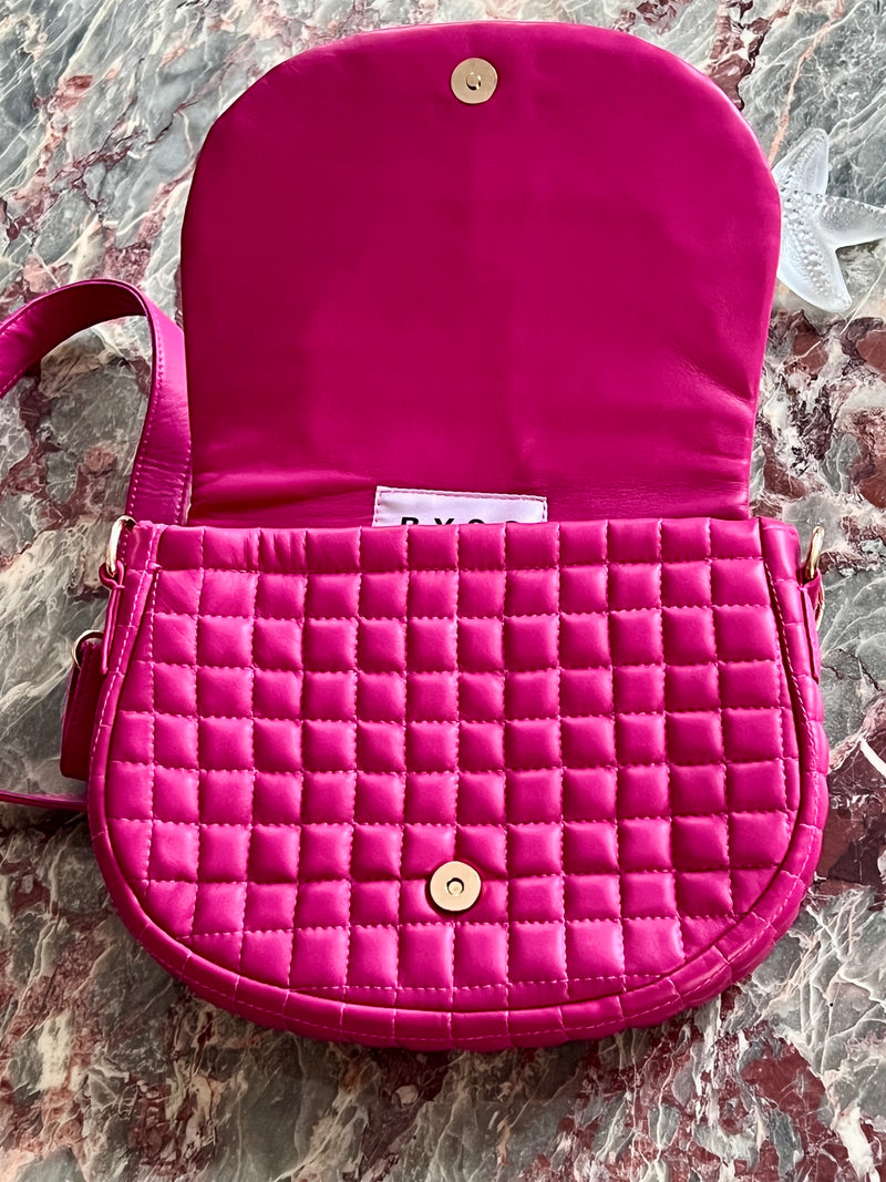 WINTER WONDER  | Quilted Fushia Bedford Bag