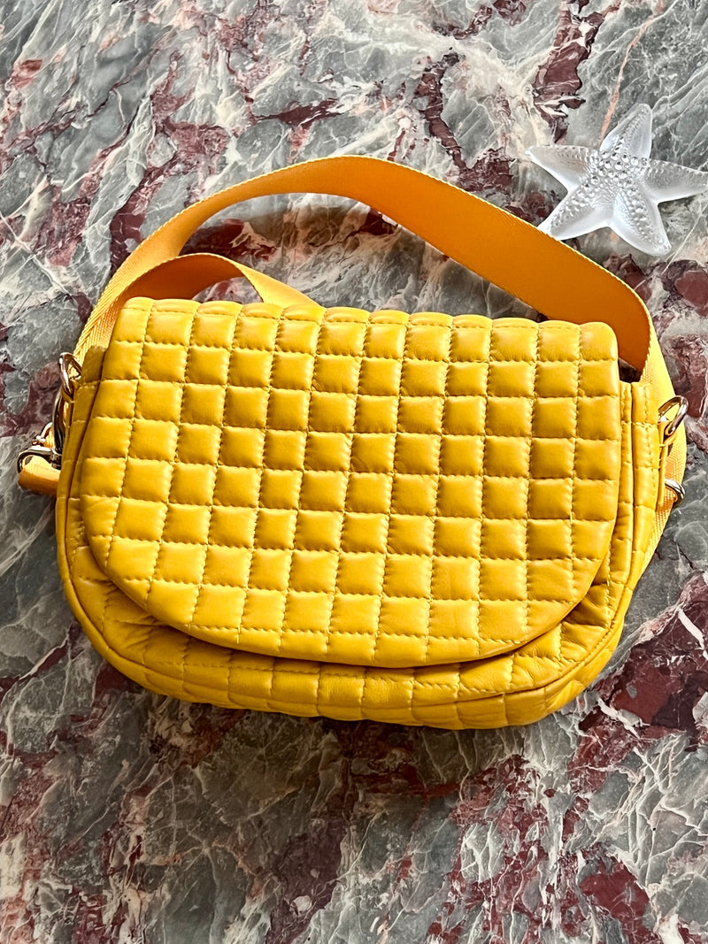 WINTER WONDER | Quilted Yellow Bedford Bag