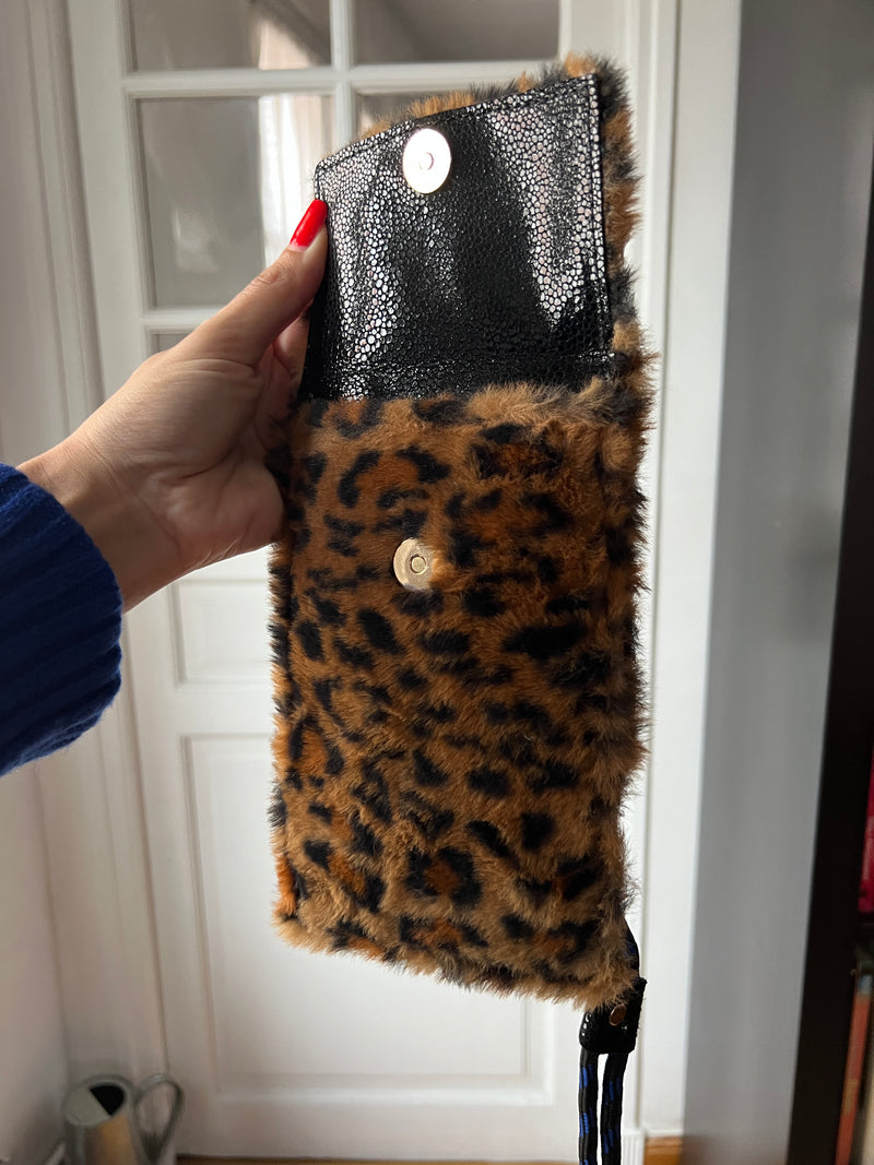 SUMMER | Leopard Rita Phone Case & Card Holder