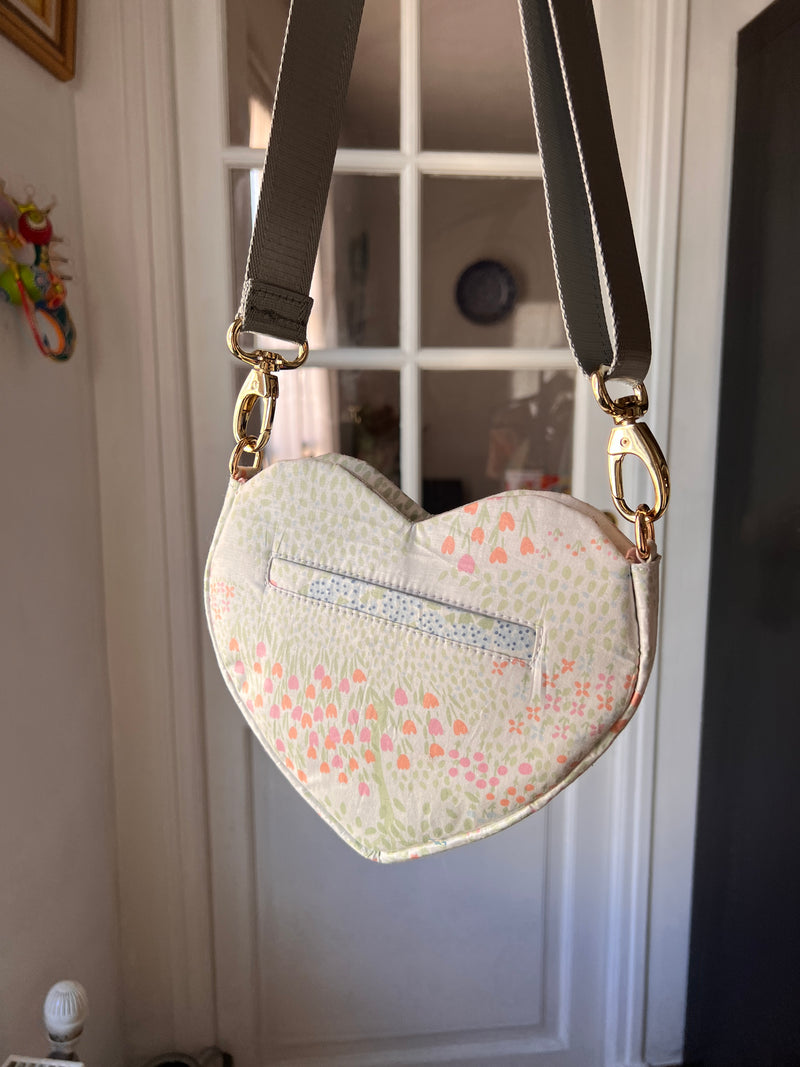 SUMMER |  Tulips Small Mon Coeur Bag