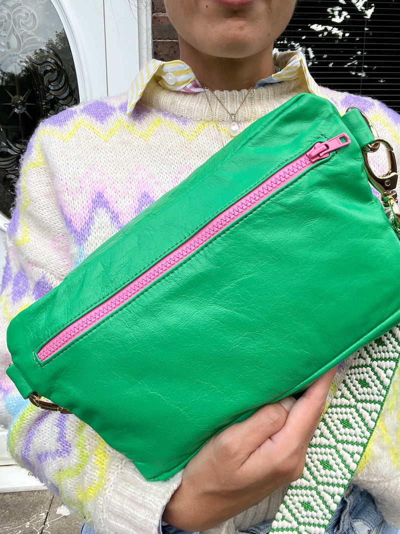IT'S WINTER TIME | XL Green BySoBumBag