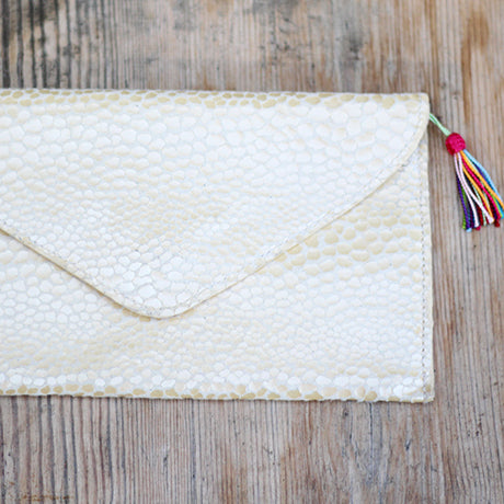 The Ella clutch: Champagne!