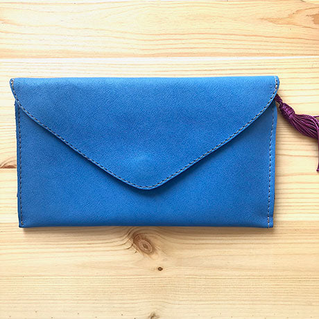 The Ella clutch: Blue Sky