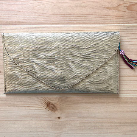 The Ella clutch: Grainy Gold