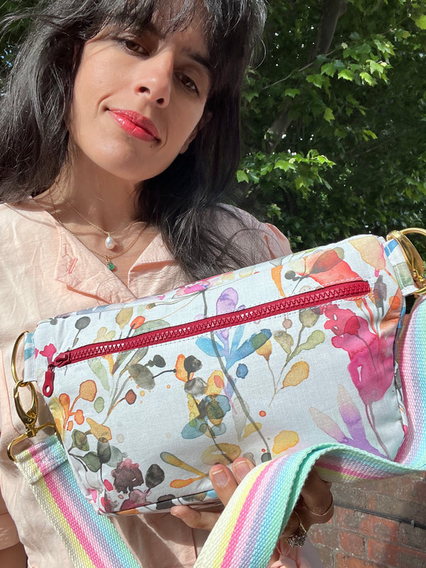 Watercolour flowers Cross-Body Bag